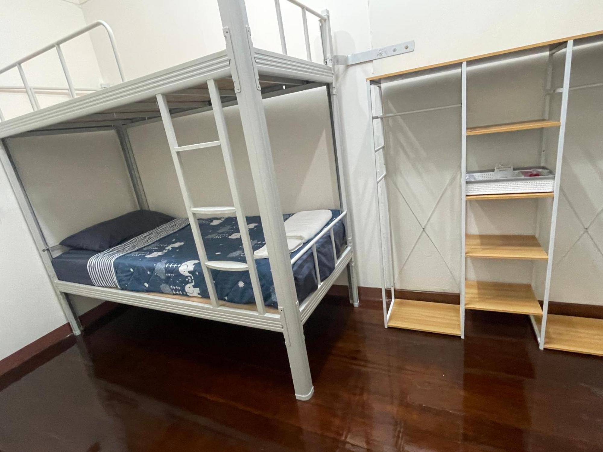 2B Cozy Hostel ตรัง エクステリア 写真