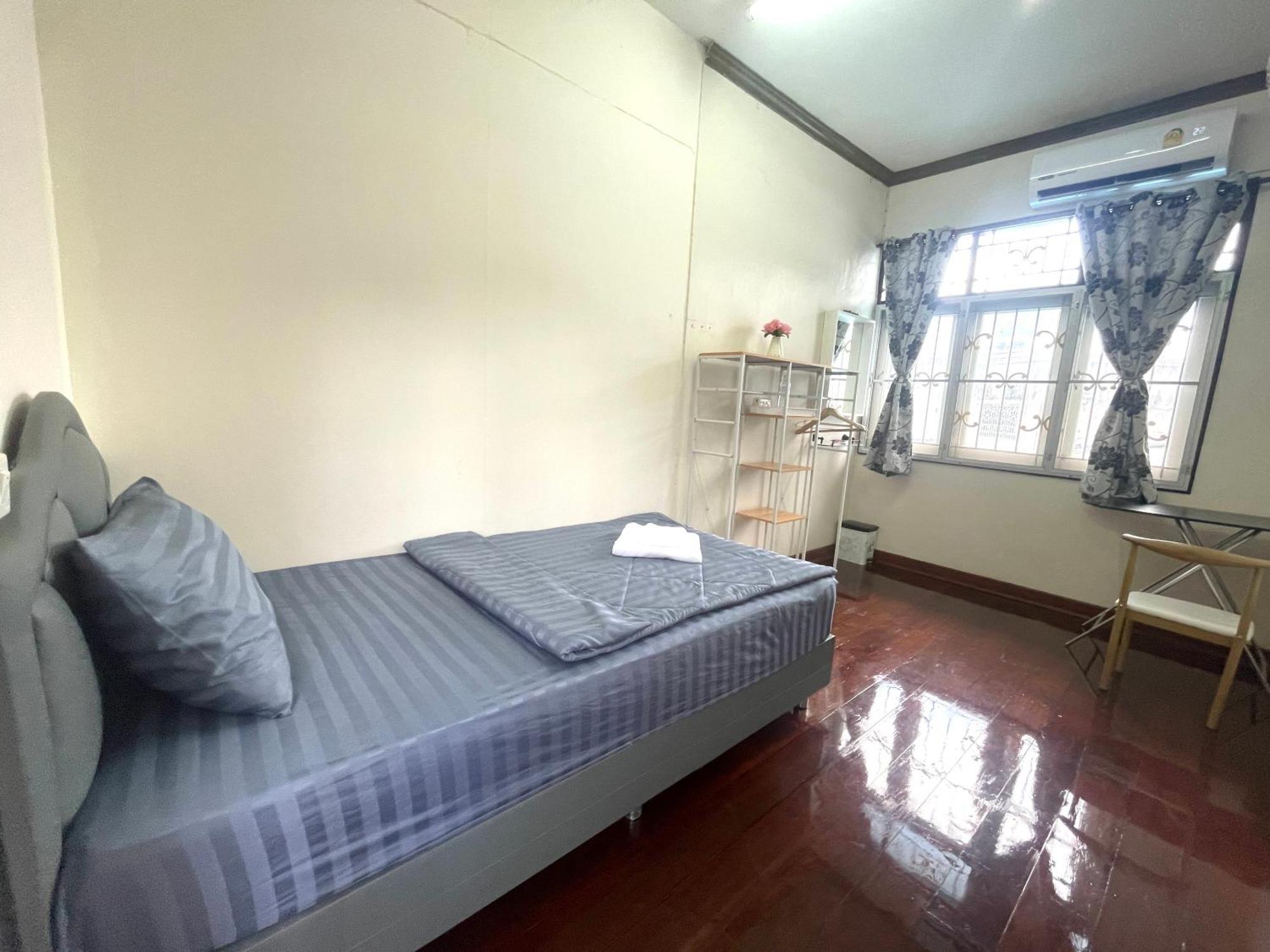 2B Cozy Hostel ตรัง エクステリア 写真
