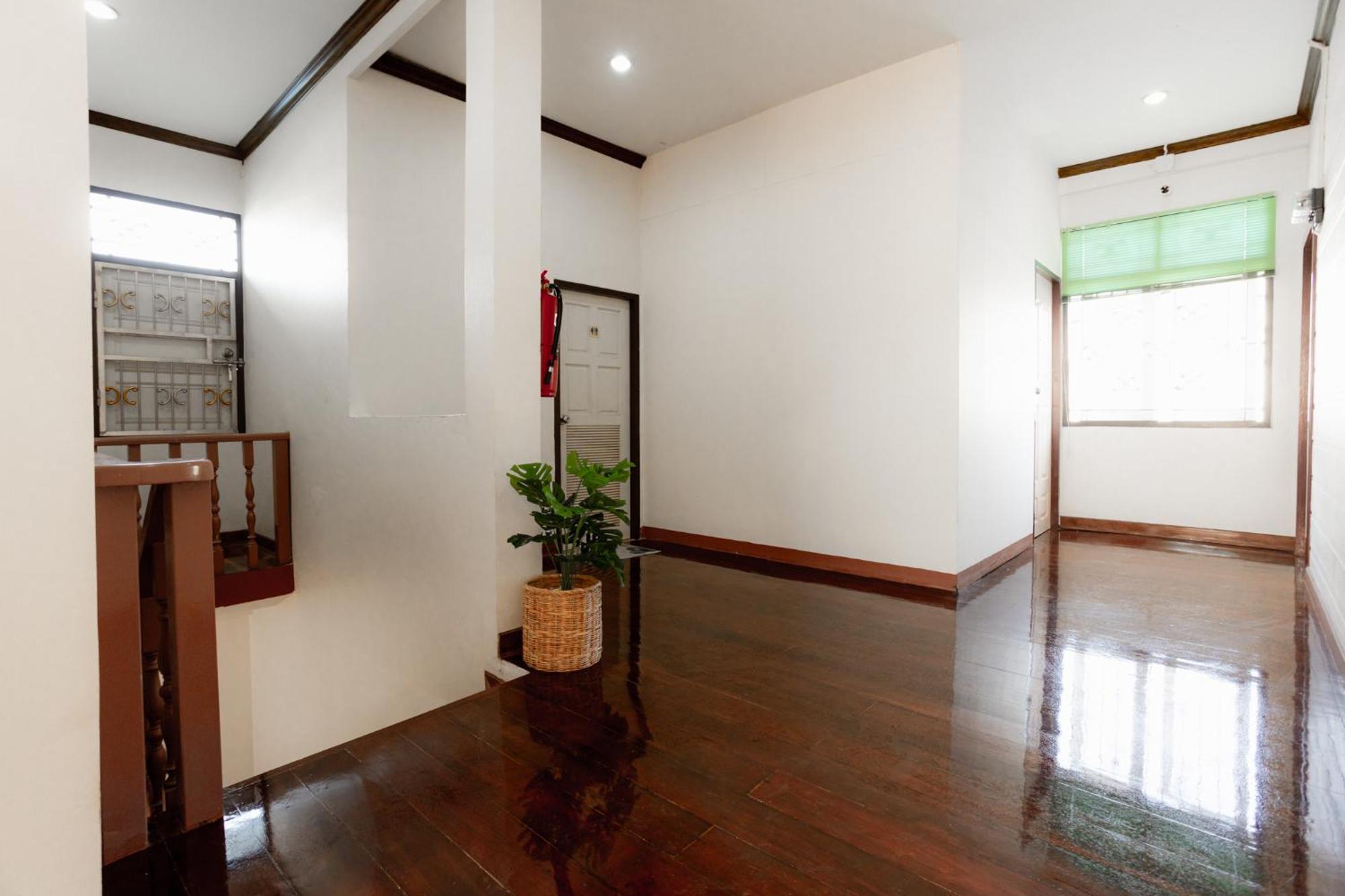 2B Cozy Hostel ตรัง エクステリア 写真
